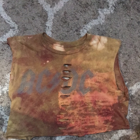 Custom-made items by aspiring artists - Picture 2 of 12